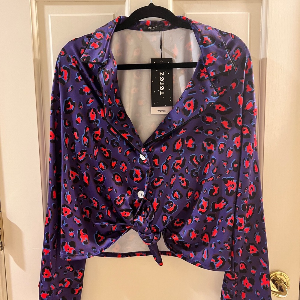 NWT Terez electric cheetah purple and red tie front top